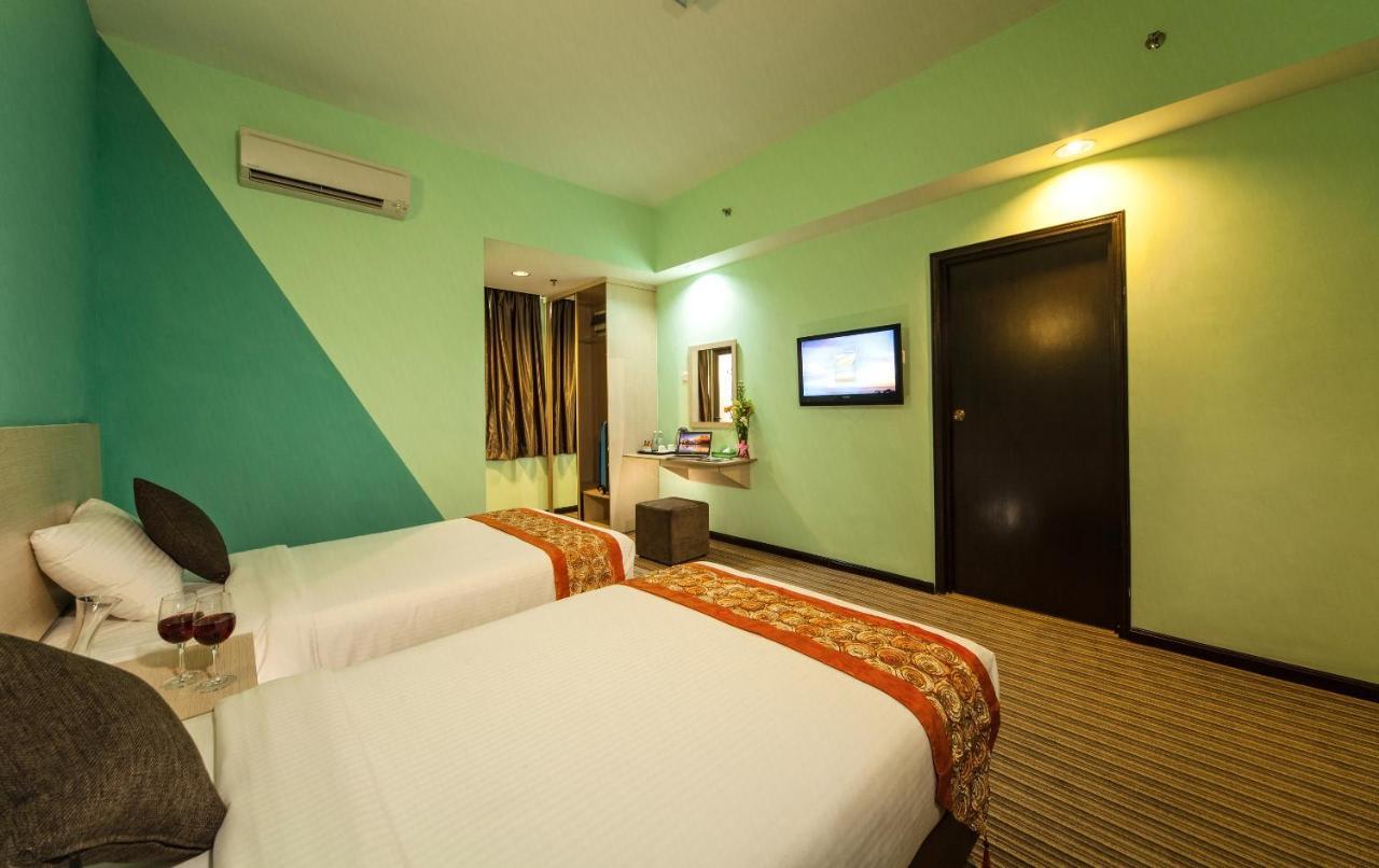 Thy Executive Hotel Johor Bahru Exterior photo