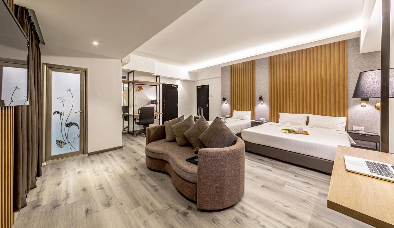 Thy Executive Hotel Johor Bahru Exterior photo